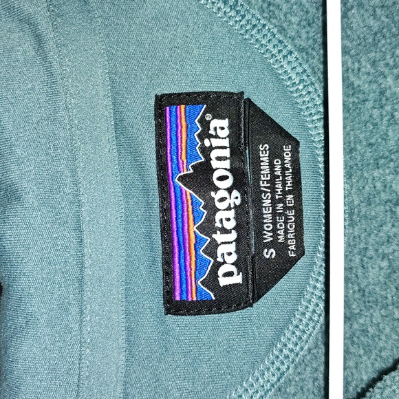 Women’s Patagonia Lightweight Better Sweater Marsupial Pullover - Picture 3 of 5